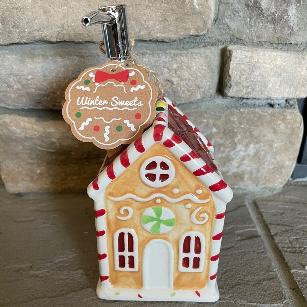 NWT Home Essentials Gingerbread Soap/Lotion Disp